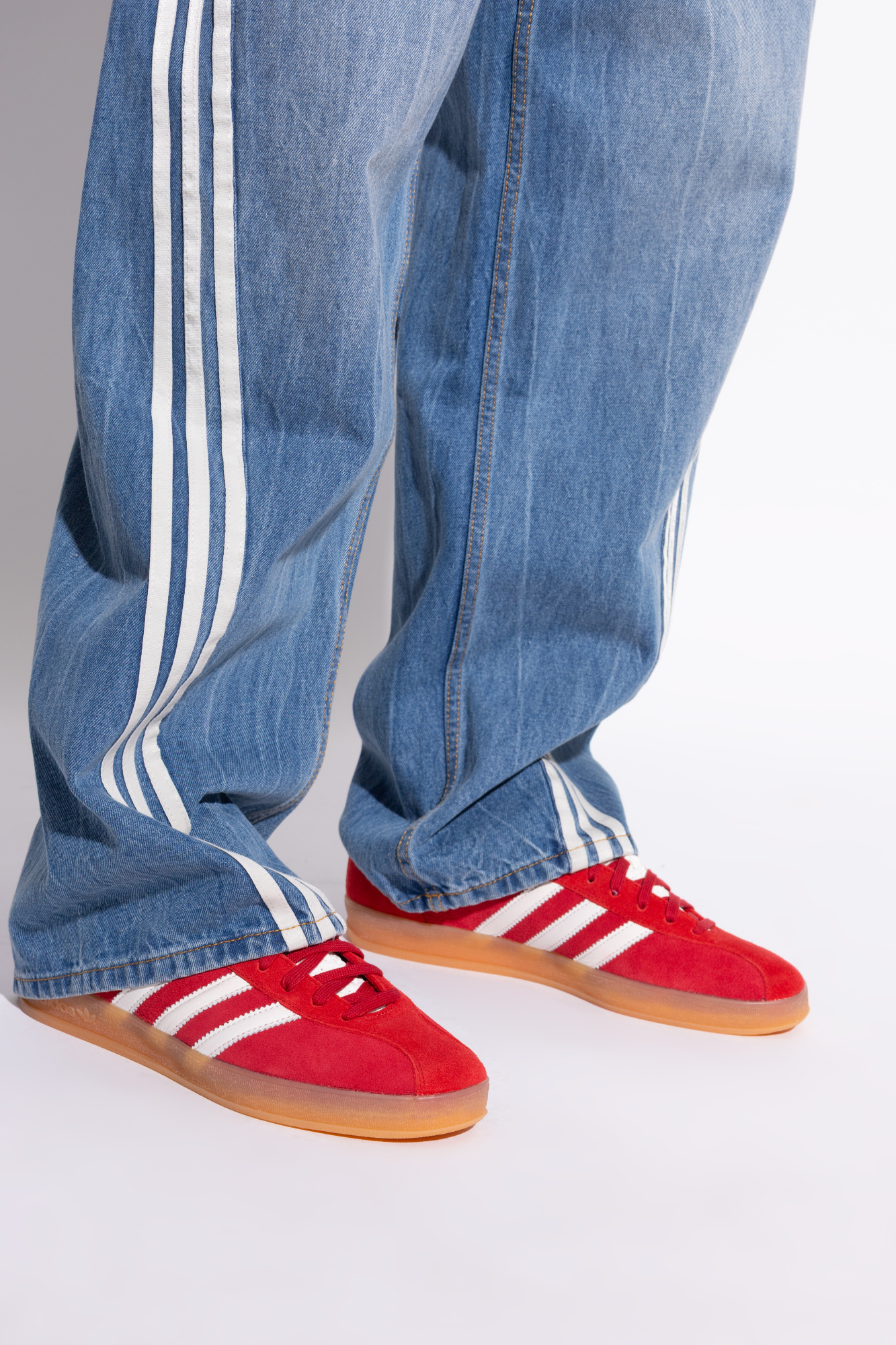 スニーカー adidas SS25 GAZELLE INDOOR PRO (JH5431 TMVIRE) ADIDAS GAZELLE INDOOR PRO - TMVIRE/ CWHITE – Undefeated